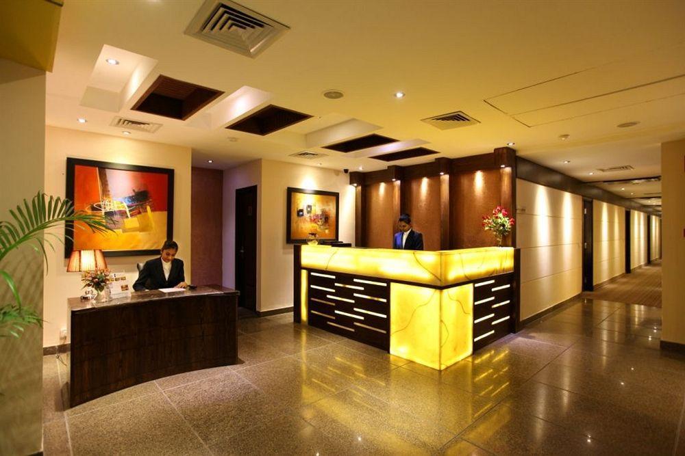 Crossroads Hotel Gurgaon Exterior photo