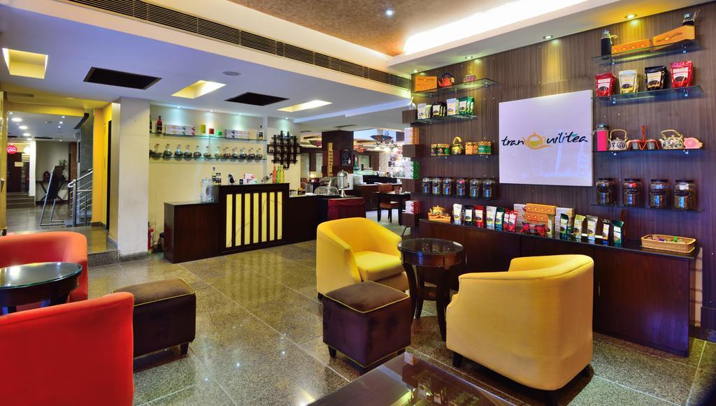 Crossroads Hotel Gurgaon Exterior photo