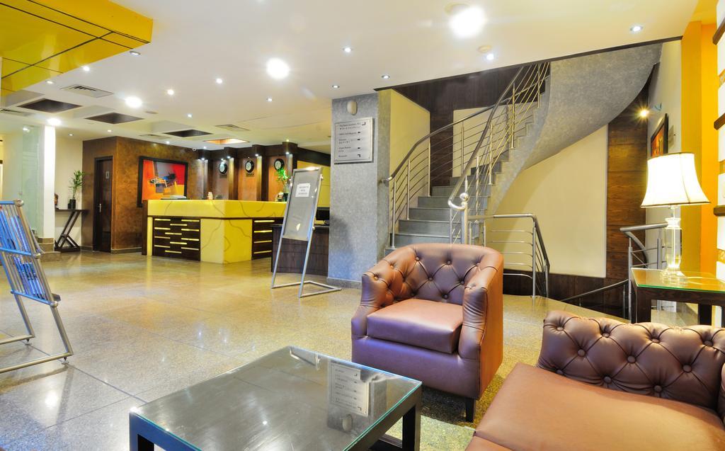 Crossroads Hotel Gurgaon Exterior photo