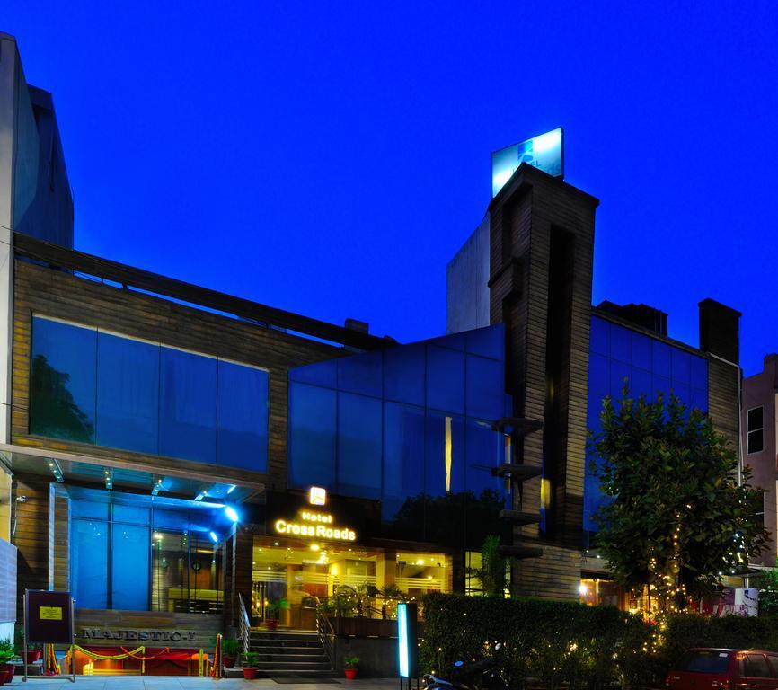 Crossroads Hotel Gurgaon Exterior photo